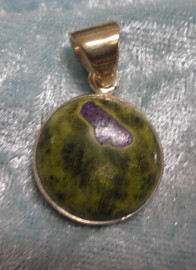 925 Sterling Silver Stitchtie & Serpentine (Alantasite)  Pendant