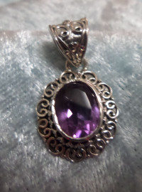 925 Sterling Silver & Amethyst Pendant