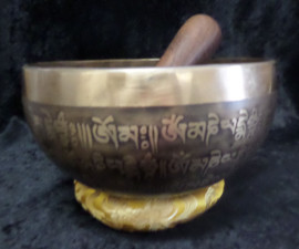 Hand Beaten & Hand Etched Nepal Singing Bowl with Mallet & Cushion